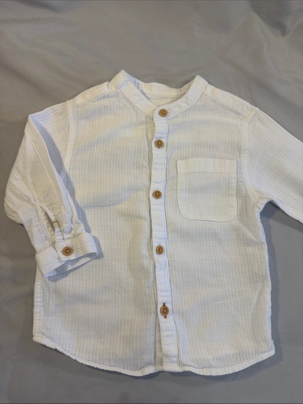 Zara - LIKE NEW - White Button-Down Henley Collar Shirt for Kids